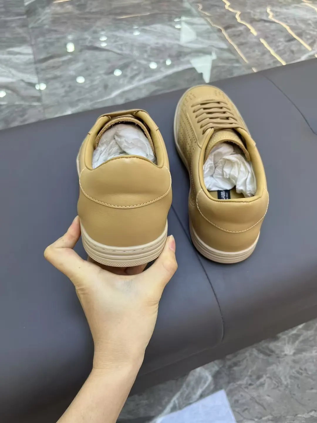 Men's Men's Shoes 💰400 [New Style] 🐝🐝DG—Dolce&G men's calfskin sneakers Portofino Yacht shoes, simple and versatile design, unique saddle leather soles. The Dolce &G logo rear wing is the icing on the cake. Imported cowhide + rubber outsole Size: 39-44 (customized at 38.45)